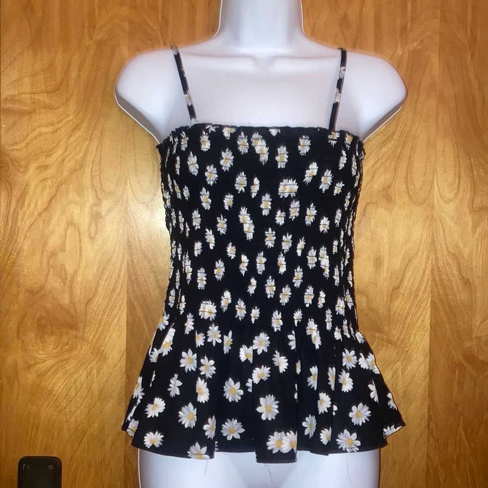 Thyme & Cloth Black Daisies Peplum Top Size Large